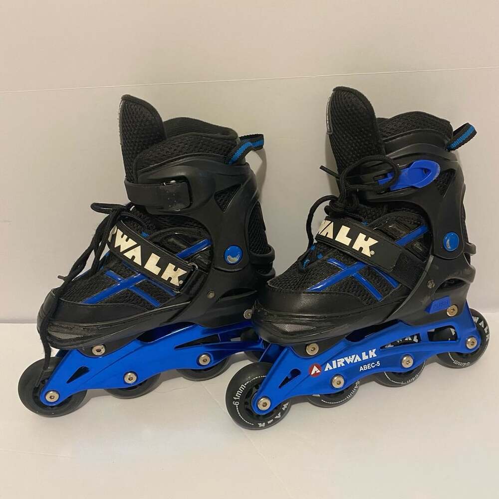 Airwalk Inline Skates Size 1-4 Black Blue ABEC-5 Adjustable